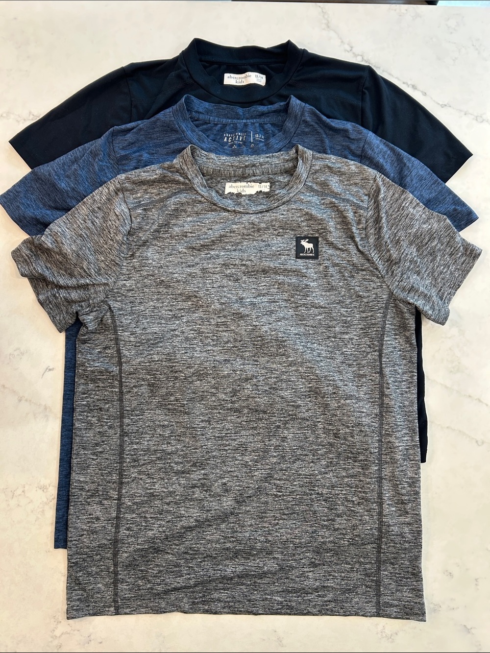 abercrombie kids Heather Gray, dark blue heather and black Short-Sleeve Tee Set